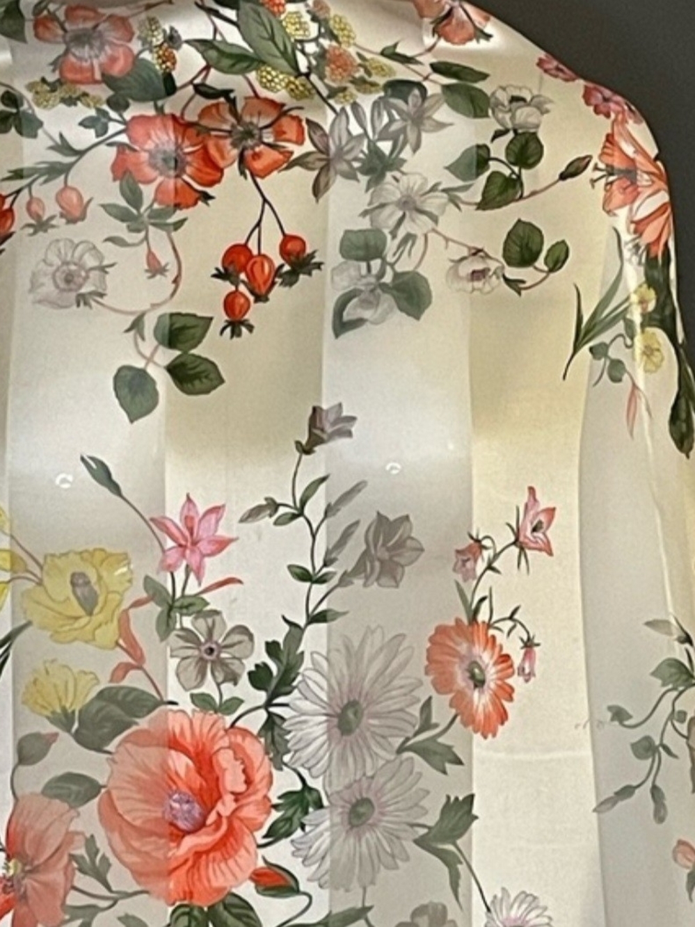 Valentino Garavani Silk Floral Scarf 34 Inches Sq EUC - Picture 7 of 10